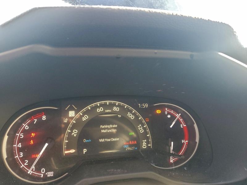 Фото 9 - TOYOTA RAV4