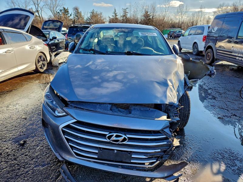 Фото 5 - HYUNDAI ELANTRA