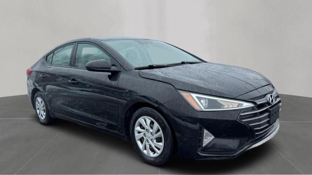 Фото 1 - HYUNDAI ELANTRA