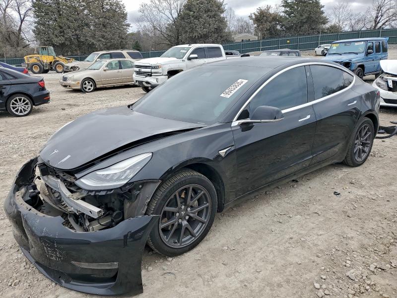 Фото 1 - TESLA MODEL 3