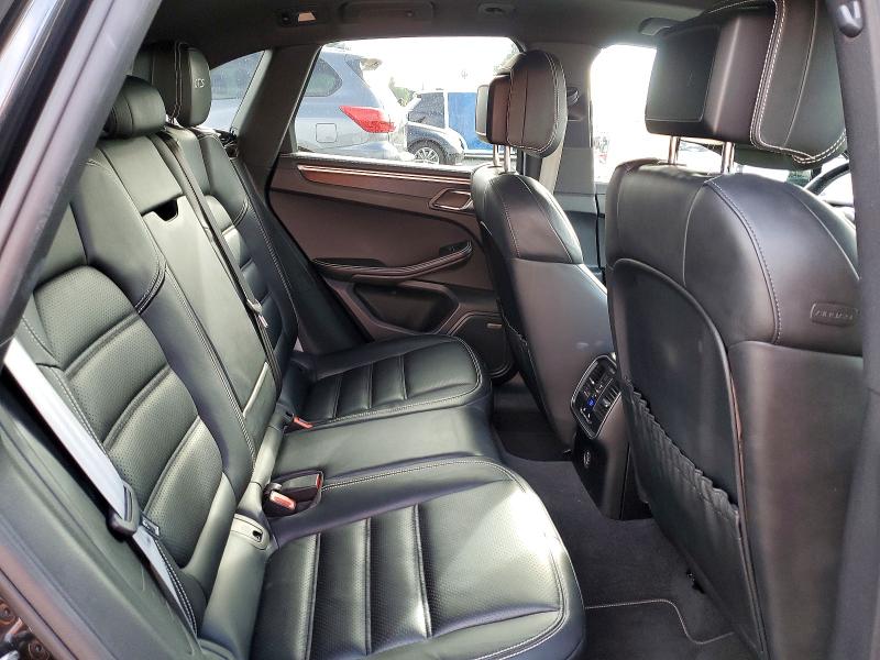 Фото 11 - PORSCHE MACAN