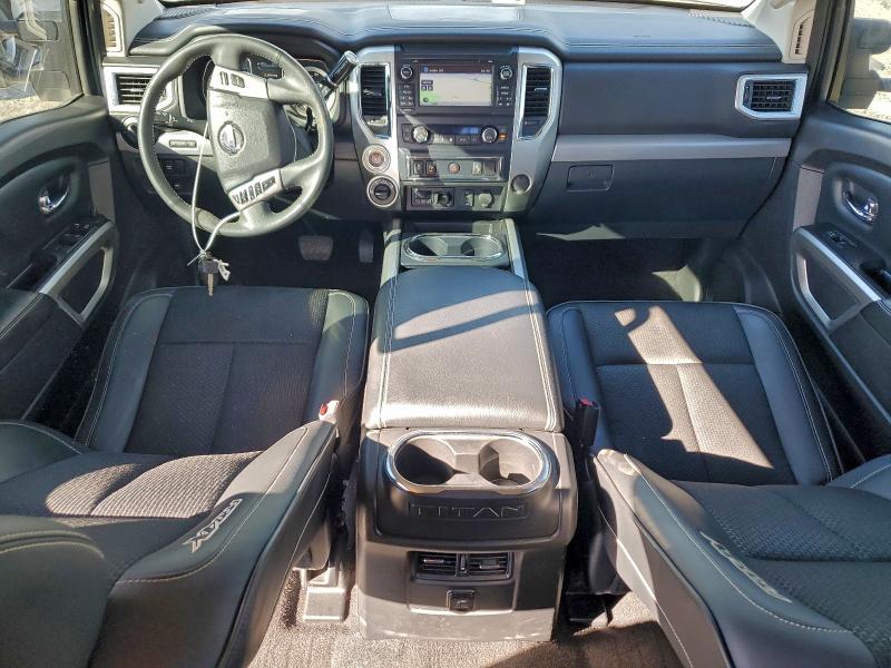 Фото 8 - NISSAN TITAN
