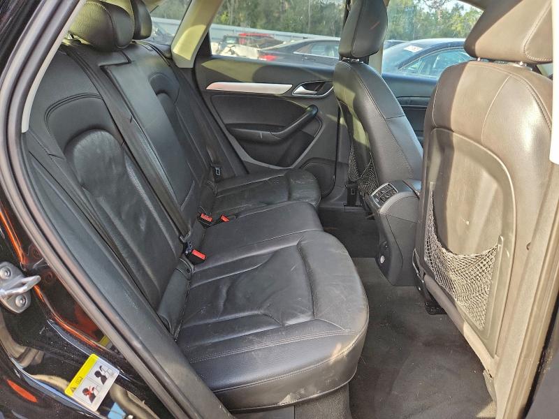 Фото 11 - AUDI Q3