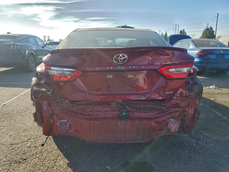 Фото 6 - TOYOTA CAMRY