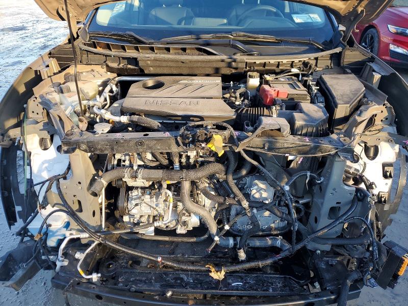 Фото 12 - NISSAN ROGUE