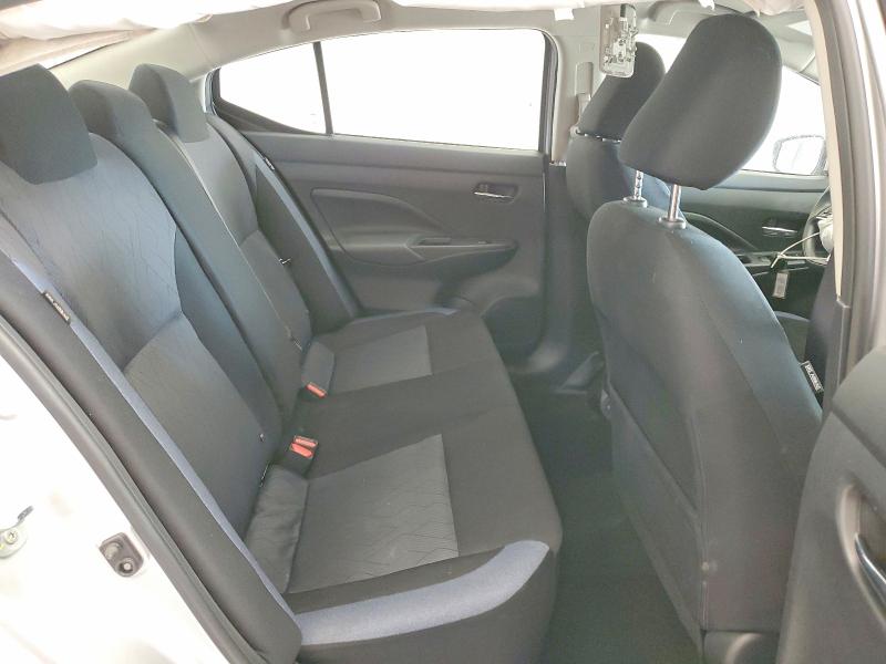 Фото 10 - NISSAN VERSA