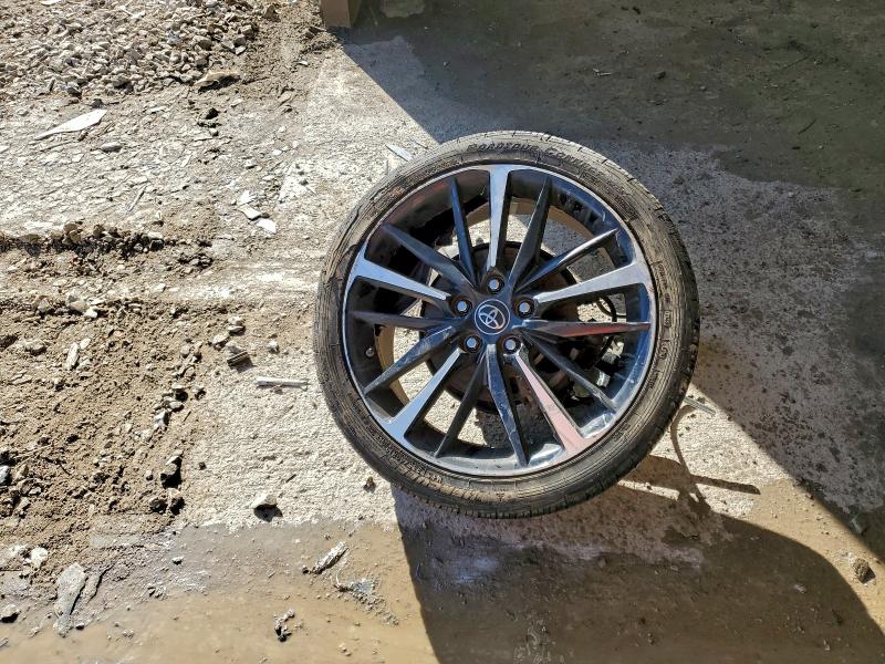 Фото 12 - TOYOTA CAMRY