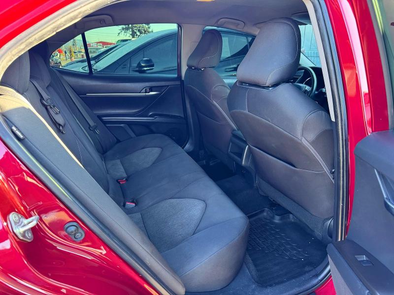 Фото 6 - TOYOTA CAMRY