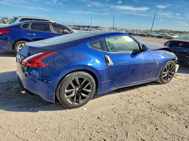 Фото 3 - NISSAN 370Z