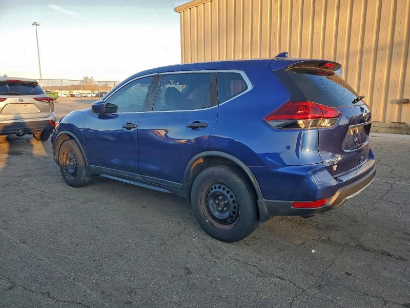 Фото 2 - NISSAN ROGUE