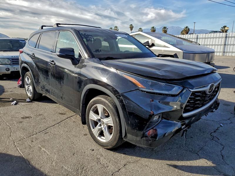 Фото 4 - TOYOTA HIGHLANDER