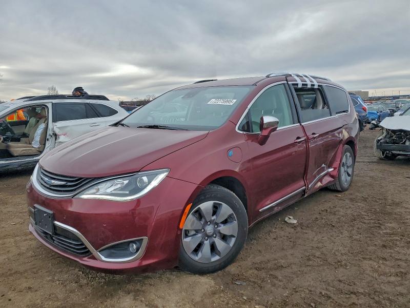 Фото 1 - CHRYSLER PACIFICA