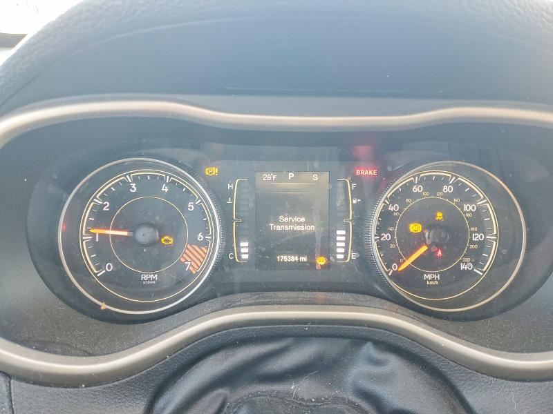 Фото 9 - JEEP GRAND CHER