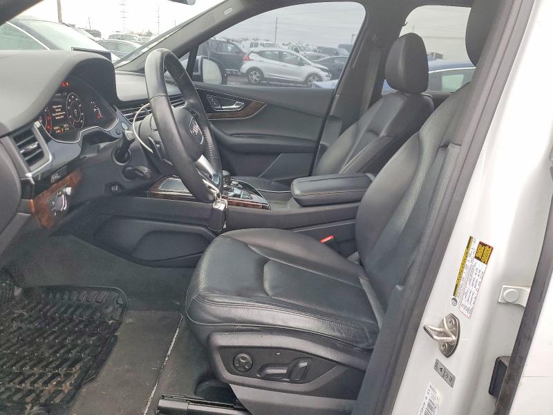 Фото 7 - AUDI Q7