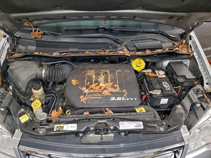 Фото 12 - CHRYSLER MINIVAN