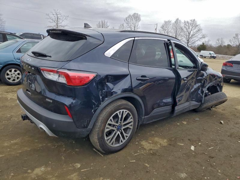 Фото 3 - FORD ESCAPE