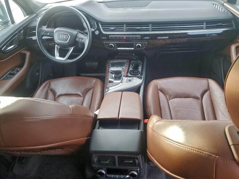 Фото 8 - AUDI Q7