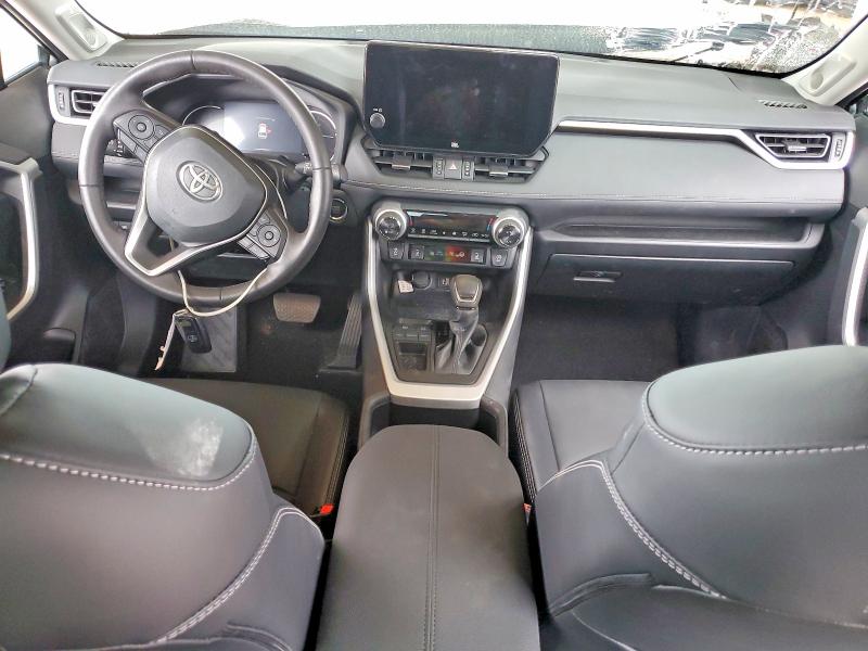 Фото 8 - TOYOTA RAV4