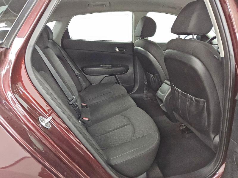 Фото 10 - KIA OPTIMA