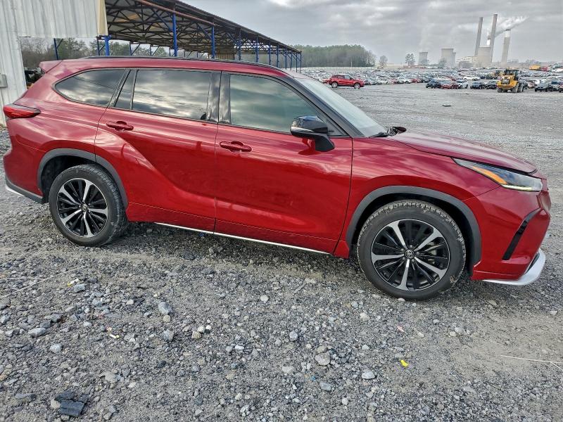 Фото 4 - TOYOTA HIGHLANDER