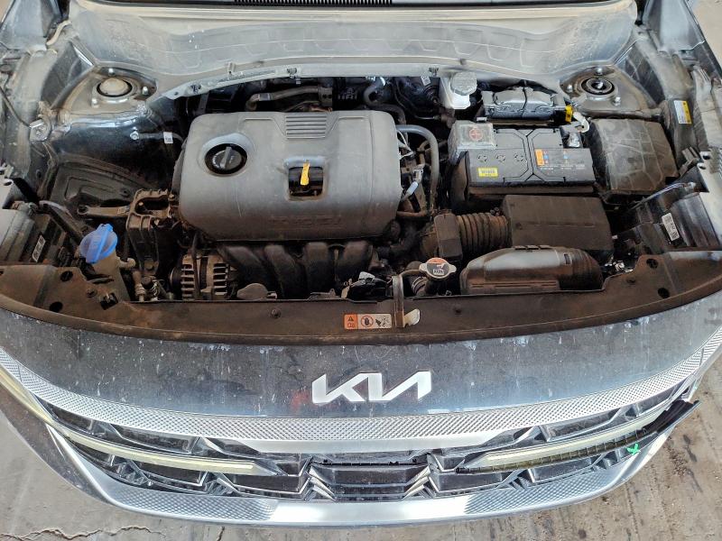 Фото 12 - KIA SELTOS