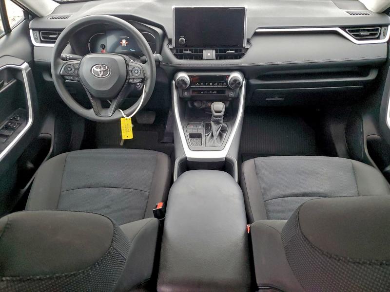 Фото 8 - TOYOTA RAV4