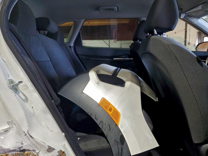 Фото 11 - KIA SELTOS