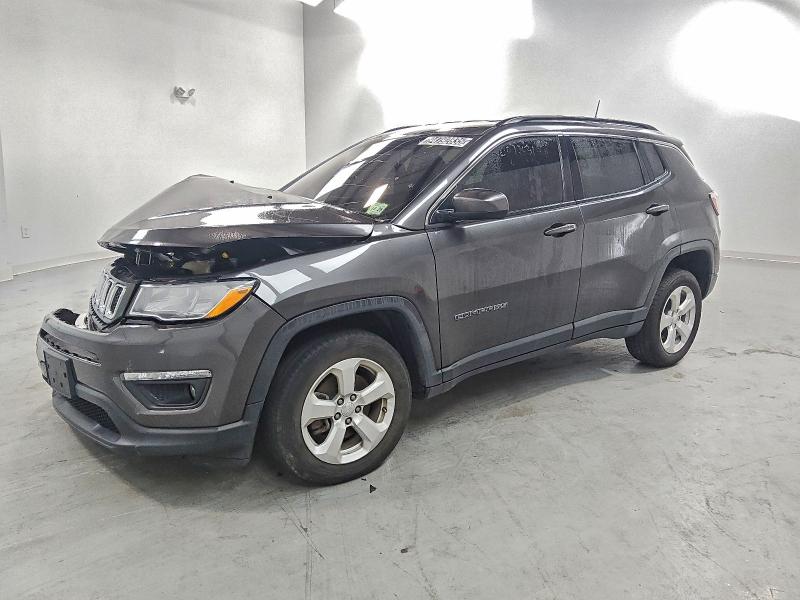 Фото 1 - JEEP COMPASS