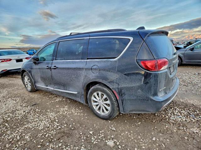 Фото 2 - CHRYSLER PACIFICA