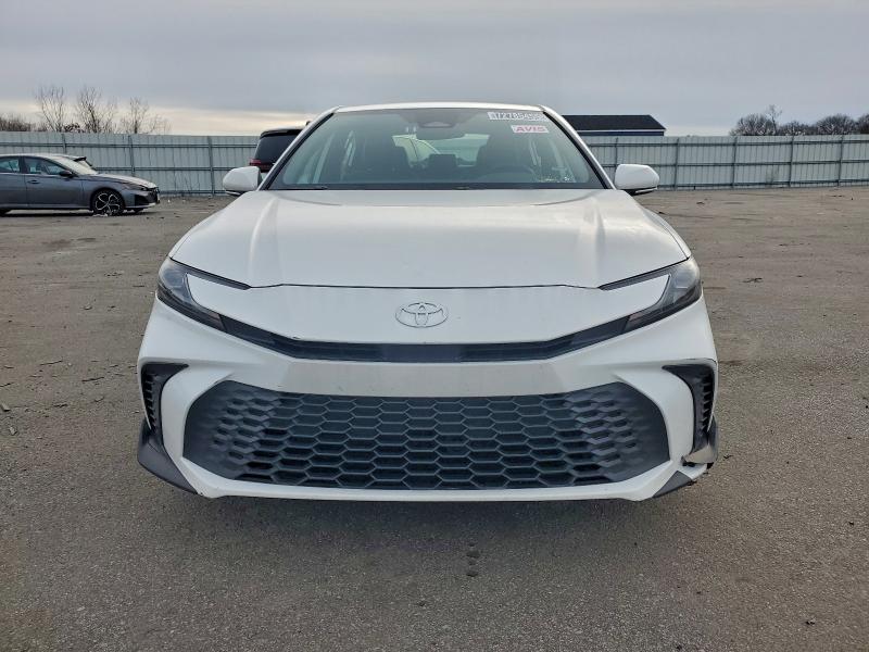 Фото 5 - TOYOTA CAMRY