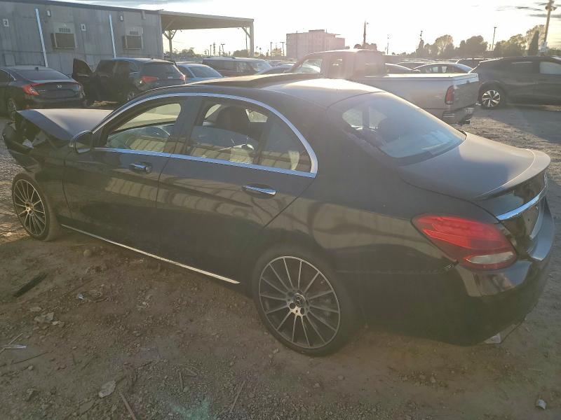 Фото 2 - MERCEDES-BENZ C-CLASS