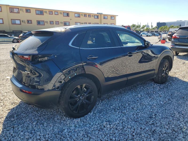 Фото 3 - MAZDA CX30