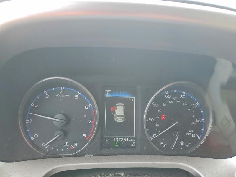 Фото 9 - TOYOTA RAV4