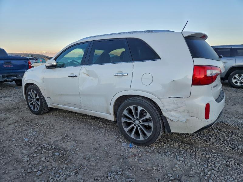 Фото 2 - KIA SORENTO