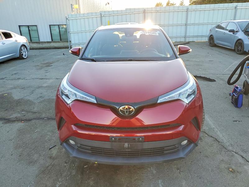 Фото 5 - TOYOTA C-HR