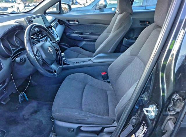 Фото 5 - TOYOTA C-HR