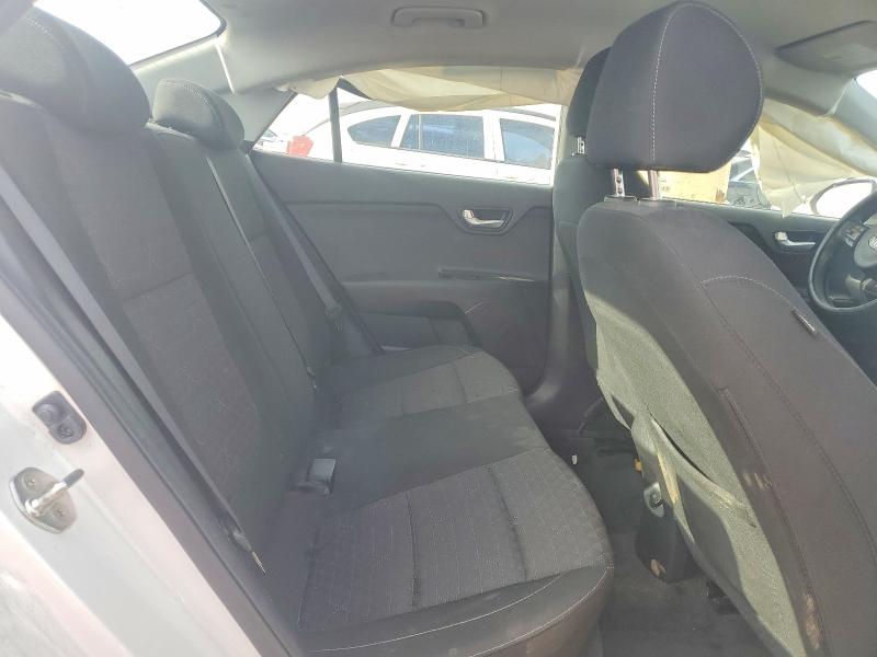 Фото 10 - KIA RIO