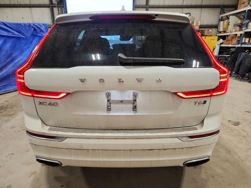 Фото 6 - VOLVO XC60