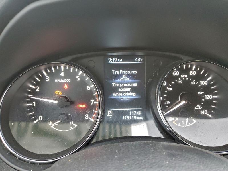 Фото 9 - NISSAN ROGUE