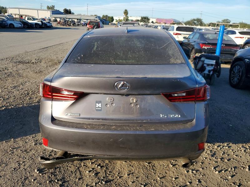 Фото 6 - LEXUS IS