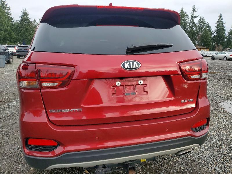 Фото 6 - KIA SORENTO
