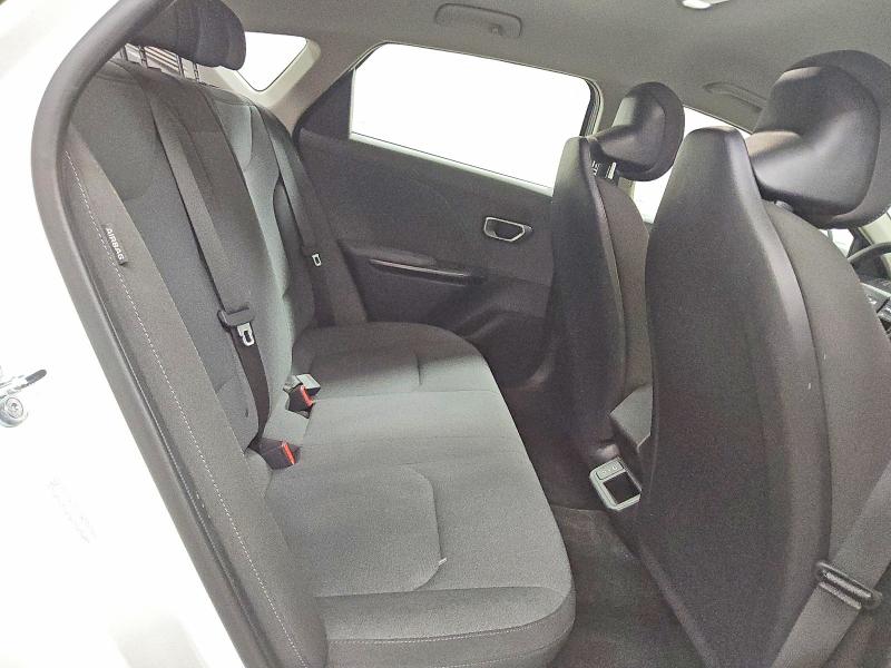 Фото 10 - KIA K4 LX