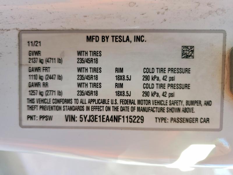 Фото 13 - TESLA MODEL 3