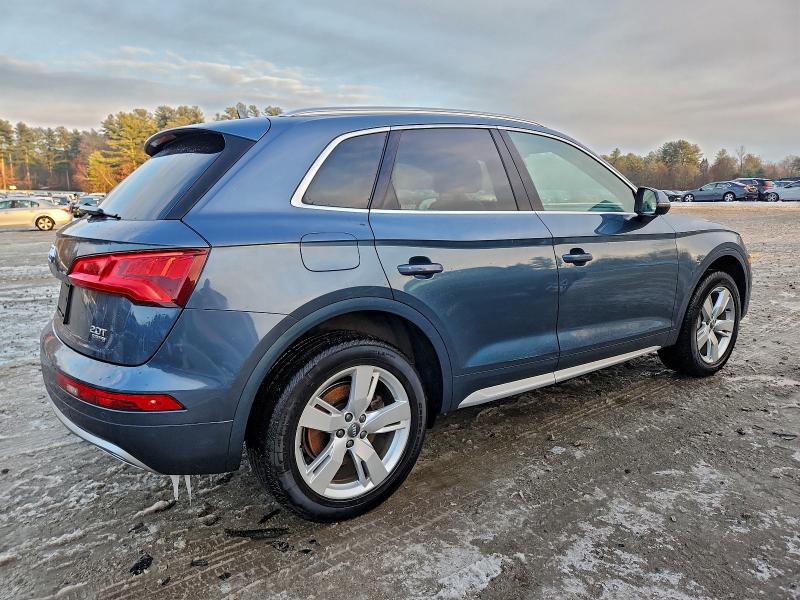 Фото 3 - AUDI Q5