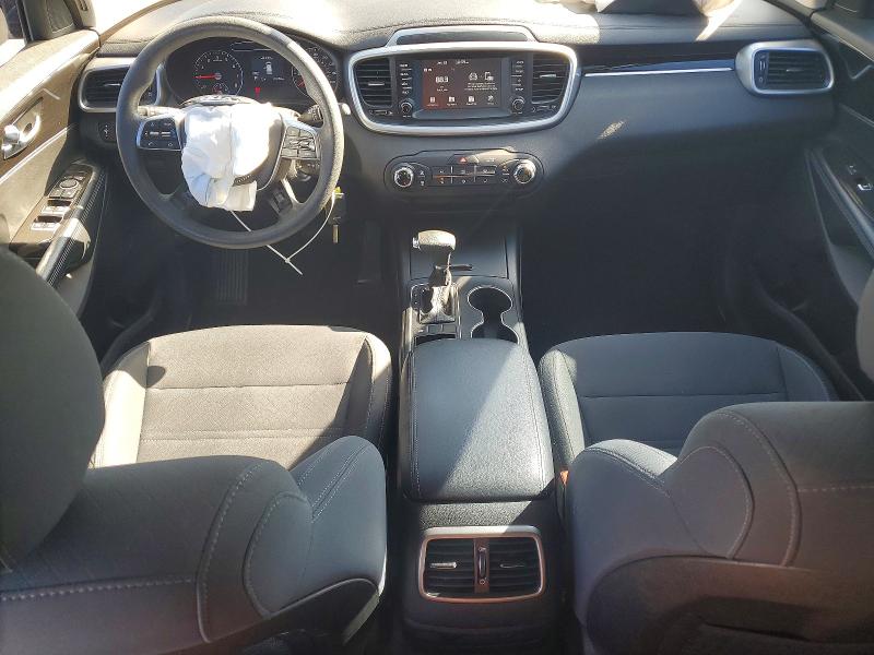 Фото 8 - KIA SORENTO