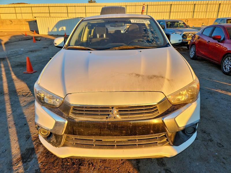 Фото 5 - MITSUBISHI OUTLANDER