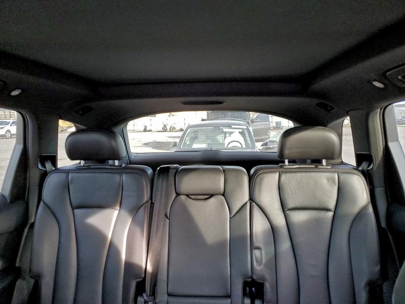 Фото 10 - AUDI Q7