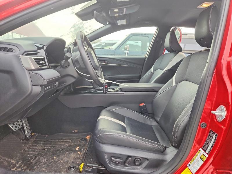 Фото 7 - TOYOTA CAMRY