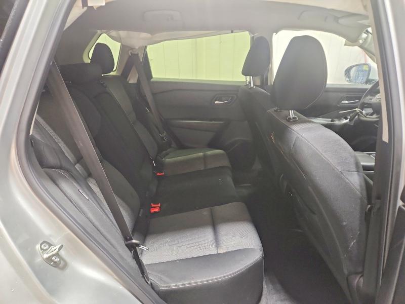 Фото 11 - NISSAN ROGUE