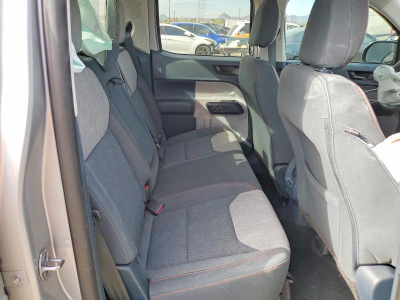 Фото 10 - FORD MAVERICK